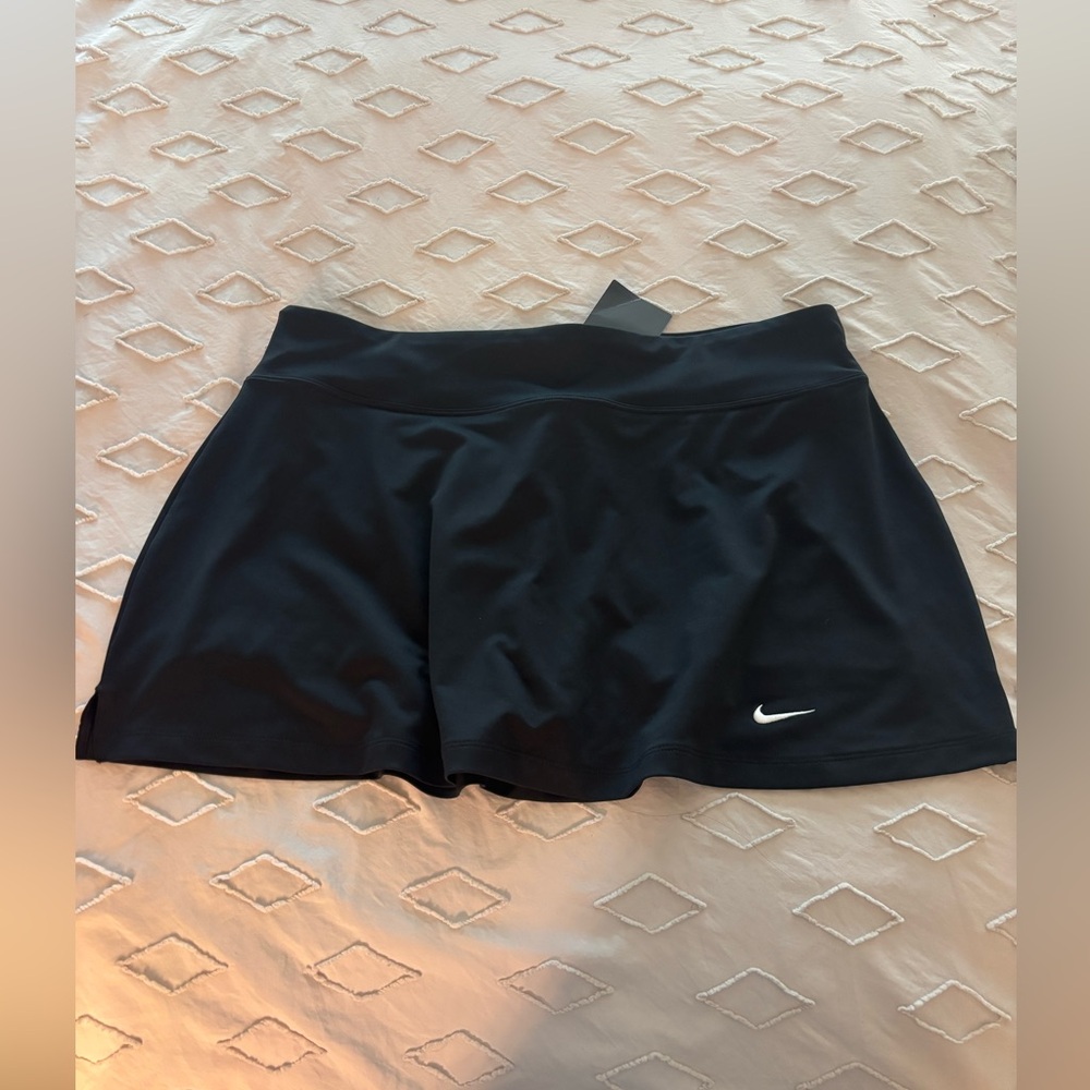 Nike Womens DriFit tennis workout skirt